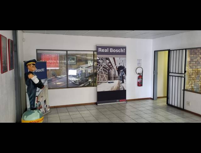 600M² WAREHOUSE FOR SALE IN KRUGERSDORP CENTRAL